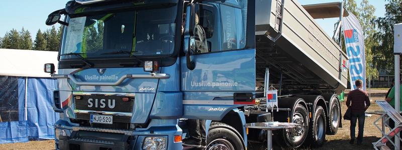 Produktionsutställning vid Sisu Autos Polar-fabrik. Foto: Wikipedia Commons Lic. Fotograf: Tommi Nummelin