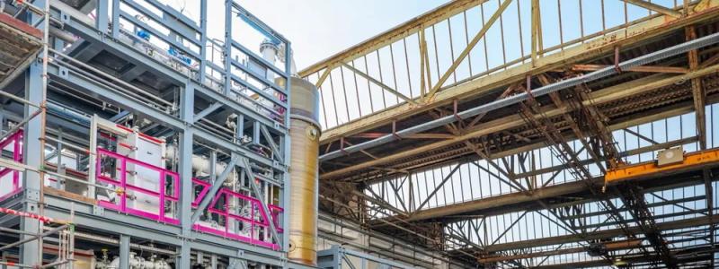 Thyssenkrupp Nuceras standardiserade elektrolysmodul Scalum på 20 megawatt. Foto: Maoz Eliakim / Thyssenkrupp Nucera.