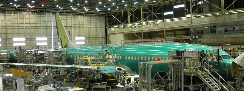 Monteringslinje av Boeing-plan. Foto: US Department of Treasury/Wikimedia Commons