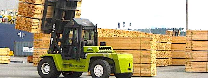 För Western Forest Products innebär det att bolaget nu väljer att samla produktionen till färre sågverk, i ett försök att anpassa kostnaderna till den försvagade marknaden. Foto: Western Forest Products