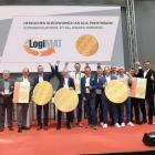 På årets LogiMAT-mässa presenterade Turck tre innovativa lösningar inom RFID och intralogistik. En av dessa utsågs till "bästa produkt". Bland nyheterna fanns ett kompakt fyrkanaligt RFID-EtherCAT-interface samt kompletta lösningar för RFID-portar, särskilt anpassade för att identifiera varuflöden in och ut ur lager. En annan helhetslösning var en nyckelfärdig UHF-RFID-tunnel för transportbandssystem. Tack vare den programmeringsfria no-code-tekniken och en standardiserad gränssnittslösning är integrationen enkel. Tunneln är direkt redo att användas och möjliggör exakt spårning, exempelvis vid in- och utleveranser samt massregistrering i produktions- och lagerlogistik. Foto: LogiMAT