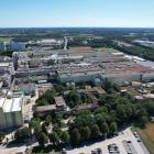 UPM Nordlands fabrik i Dörpen i delstaten Niedersachsen är Europas största pappersfabrik. Det mycket effektiva kraftvärmeverket på åttiofyra megawatt, som drivs med naturgas, är även konstruerat för att kunna drivas med vätgas – ett bränsle som bedöms få en viktig roll i Tysklands långsiktiga omställning till renare energi. Foto: UPM