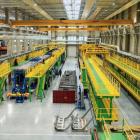 PESA:s produktionsanläggning i Bydgoszcz ska moderniseras med ny teknik som robotisering och lasersvetsning av rullande materiel. Foto: PESA.