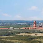 Stegras första anläggning är under uppförande i Boden i norra Sverige. Företaget ligger i fas för att börja producera grönt stål år 2026, med hjälp av grön vätgas och grönt järn för att minska utsläppen med upp till 95 procent. Illustration: Stegra