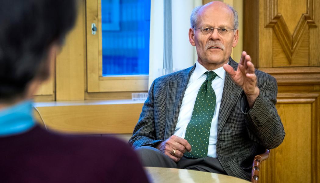 Claudio Bresciani / TT: Riksbankschefen Stefan Ingves och hans direktion väntas börja höja styrräntan redan i år, enligt prissättningen på marknaden.