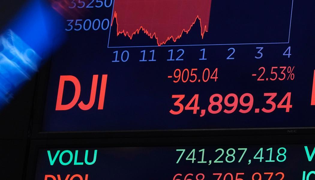 Richard Drew/AP-TT: Kurserna pendlade upp och ned men stängde på minus. Arkivbild.