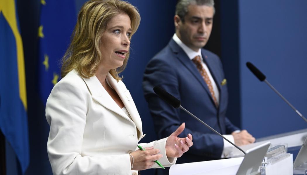 Henrik Montgomery/TT: Klimat- och miljöminister Annika Strandhäll och energi- och digitaliseringsminister Khashayar Farmanbar. Arkivbild.
