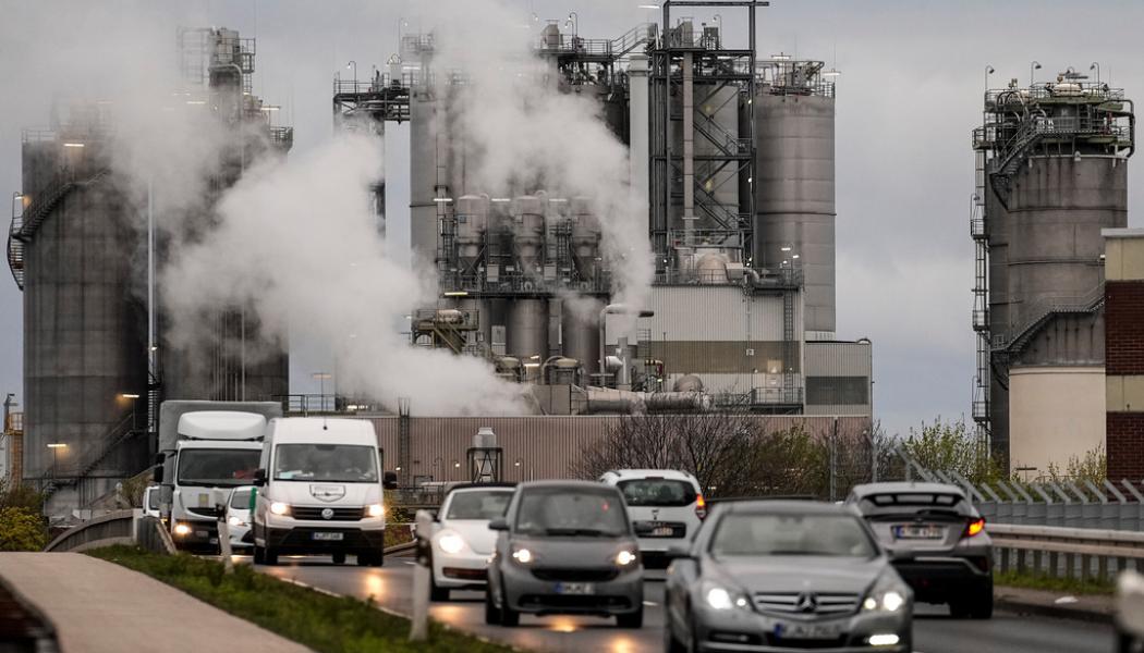 Martin Meissner AP/TT: Kraftigare inbromsning än väntat i eurozonens industri. Arkivbild