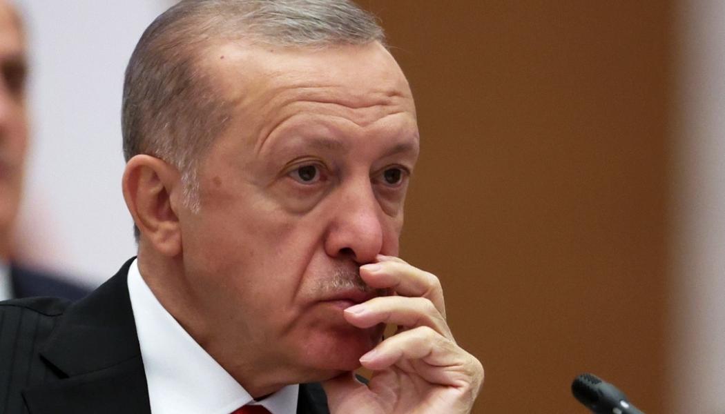 Sergei Bobylev AP/TT: Turkiets centralbank fortsätter på president Recep Tayyip Erdogans spår och sänker styrräntan trots att inflationen skenar i landet. Arkivbild