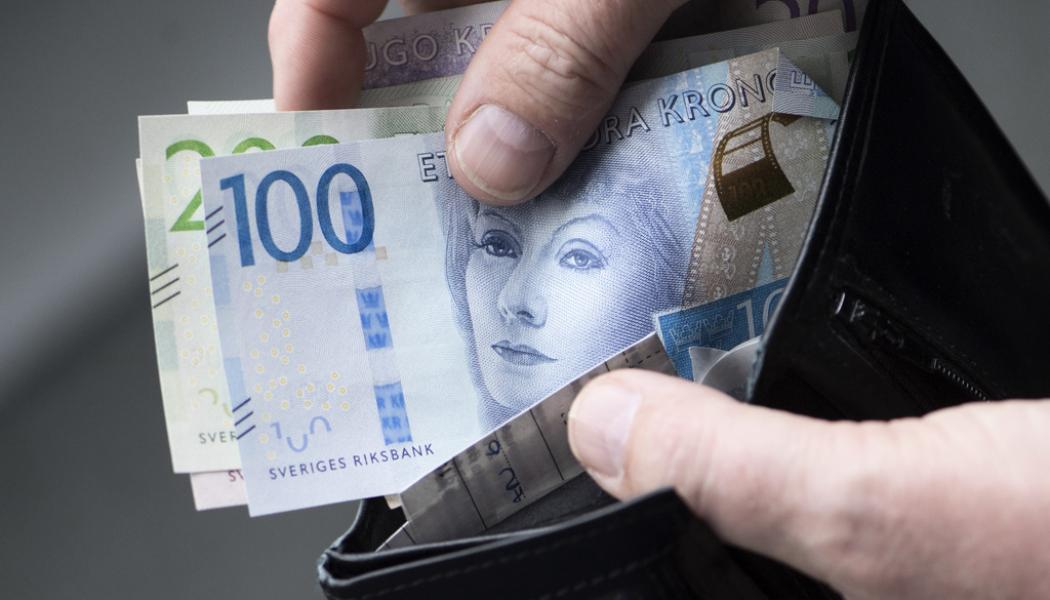 Fredrik Sandberg/TT: Inflationen river hål i plånboken. Arkivbild.