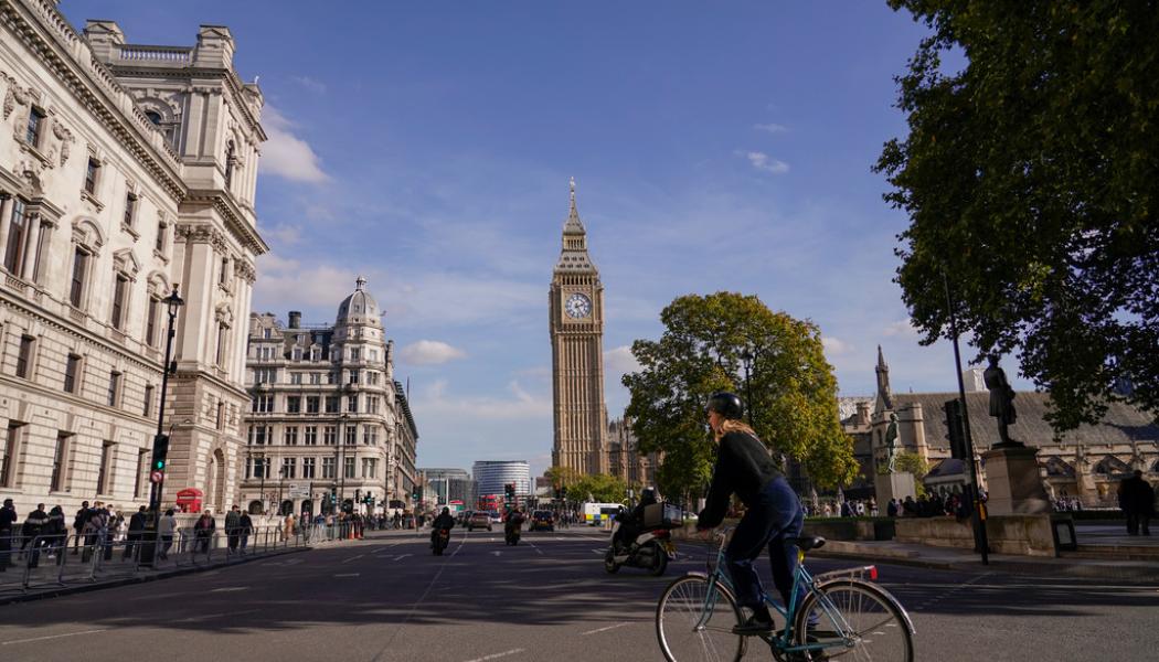 Alberto Pezzali/AP/TT: Storbritannien brottas med ekonomiska utmaningar. Arkivbild.