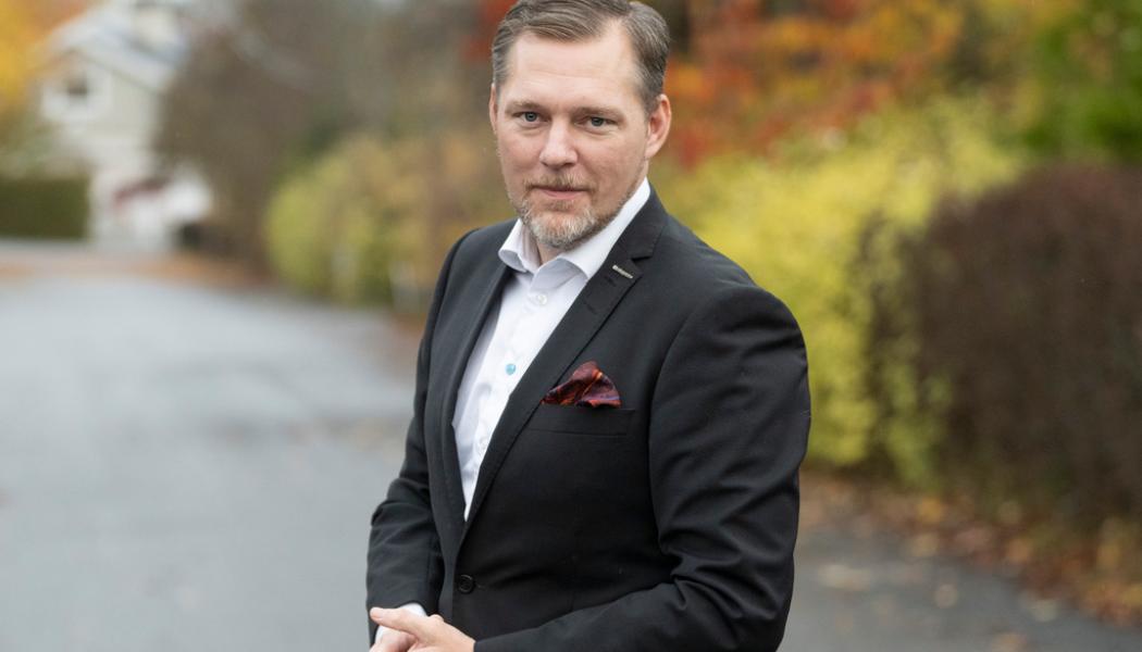 Fredrik Sandberg /TT: Günther Mårder, vd Företagarna, är svagt positiv till att införa euron, men tror att digitala valutor på lite längre sikt – när de blivit reglerade – kommer att ta över. Arkivbild.