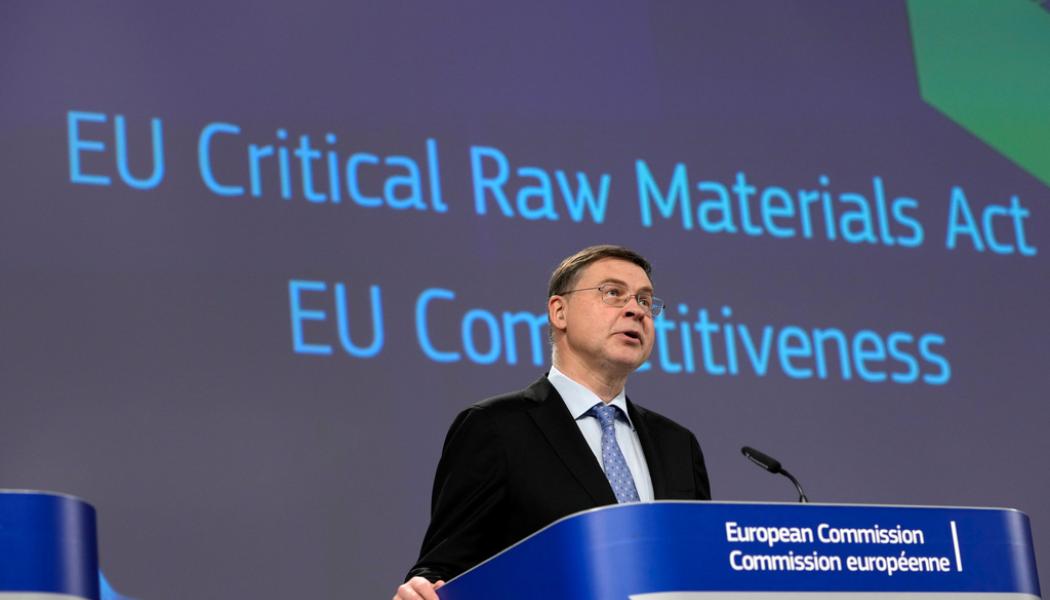 Virginia Mayo/AP/TT: EU:s finansansvarige exekutive vice ordförande Valdis Dombrovskis på presskonferens om konkurrenskraft i Bryssel.