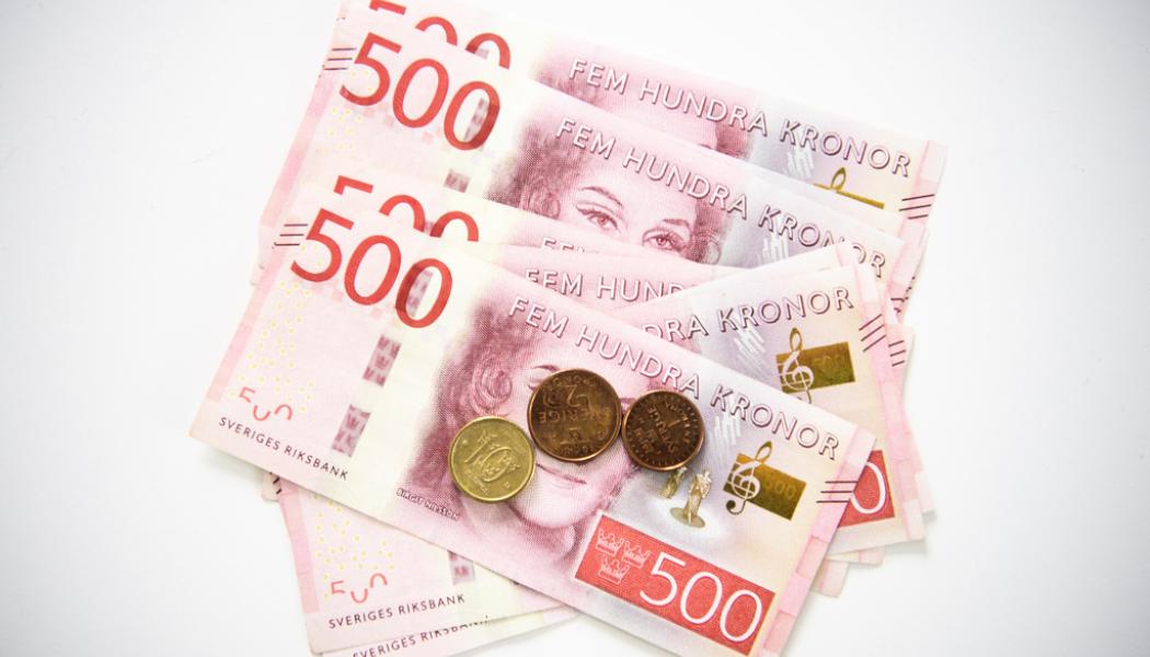 Henrik Montgomery/TT: Lika lön för likvärdigt arbete ska säkras med hjälp av nya EU-regler, hoppas EU-parlamentet. Arkivfoto.