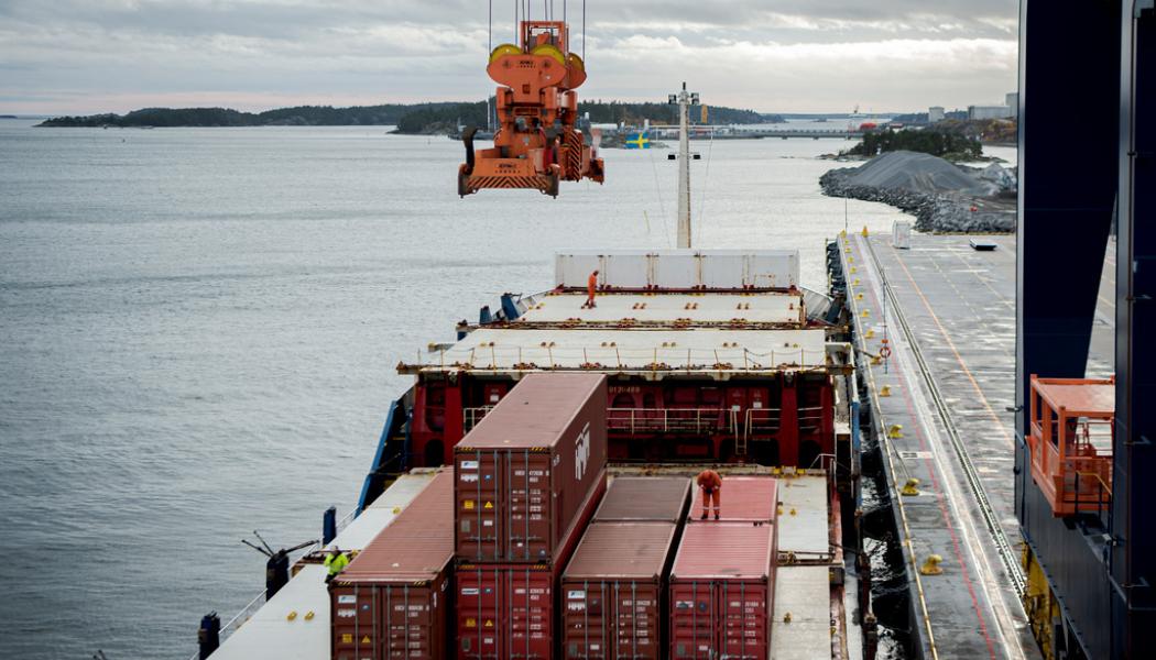 Tim Aro/TT: Priserna på import sjönk med 0,8 procent i mars. Arkivbild.