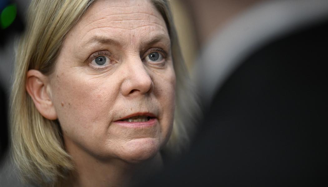 Pontus Lundahl/TT: Socialdemokraternas partiledare Magdalena Andersson ställer sig bakom Vänsterpartiets förslag om en snabbutredning. Arkivbild.