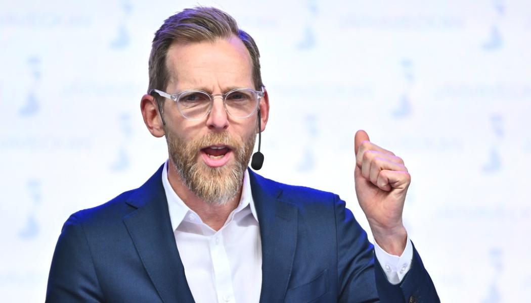 Claudio Bresciani/TT: Kristdemokraternas Jakob Forssmed slår ett slag för skattegynnade företagsgåvor. Arkivbild.