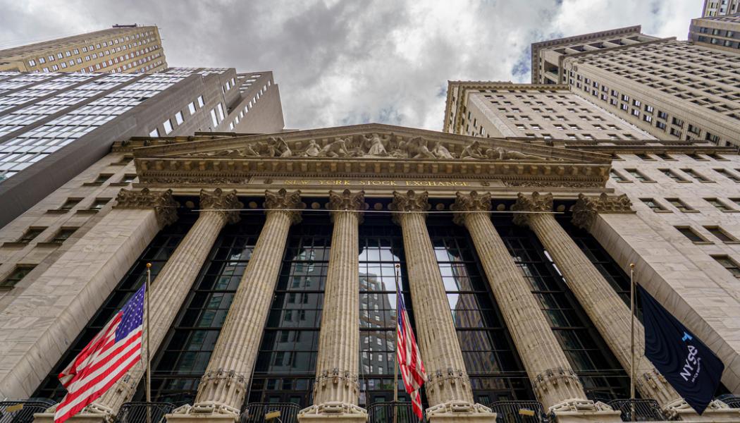 J. David Ake/AP/TT: Grönt på fredagen, men rött för veckan som helhet på Wall Street. Arkivbild.