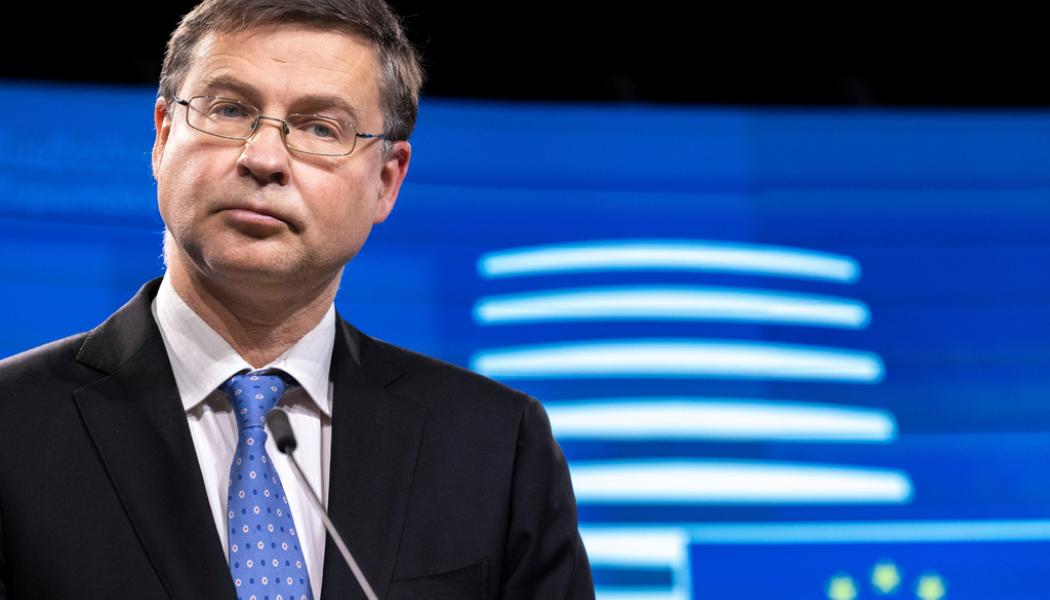 Olivier Matthys AP/TT: EU:s handelskommissionär Valdis Dombrovskis anser att unionens handelsrelation till Kina är 