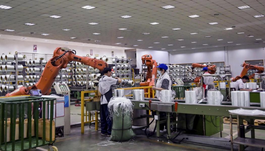 Chinatopix via AP/TT: Aktiviteten den kinesiska industrin minskar, enligt ett inköpschefsindex för december som fungerar som konjunkturen. Arkivbild.