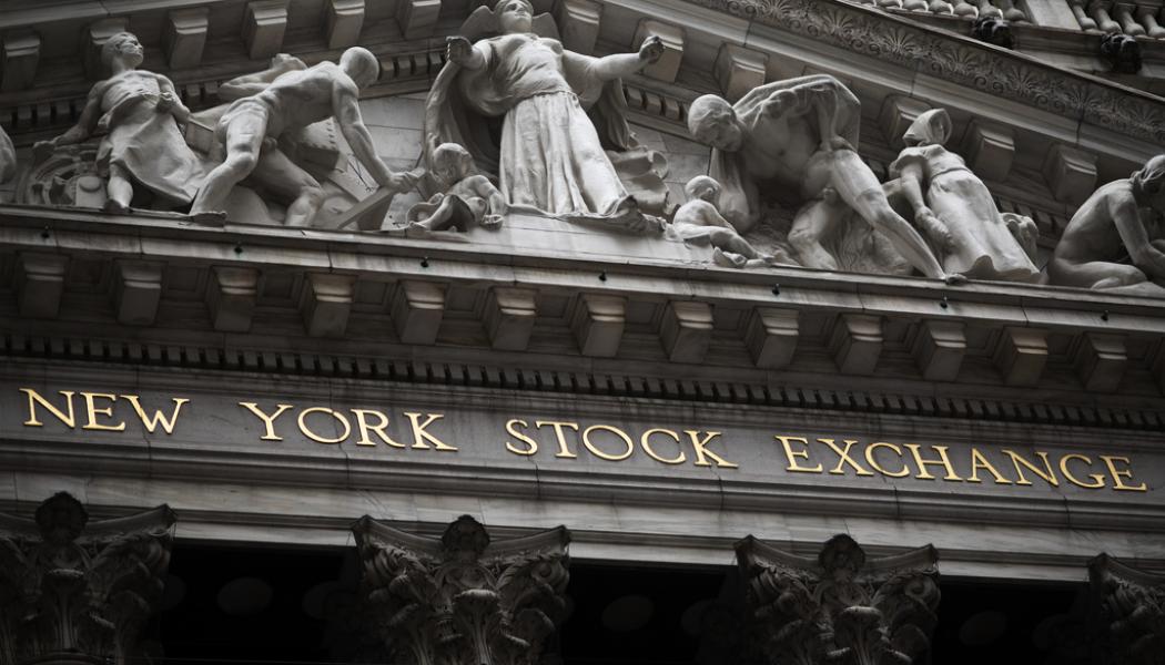 Mark Lennihan/AP-TT: Små indexrörelser på handelsveckans sista dag i New York. Arkivbild.