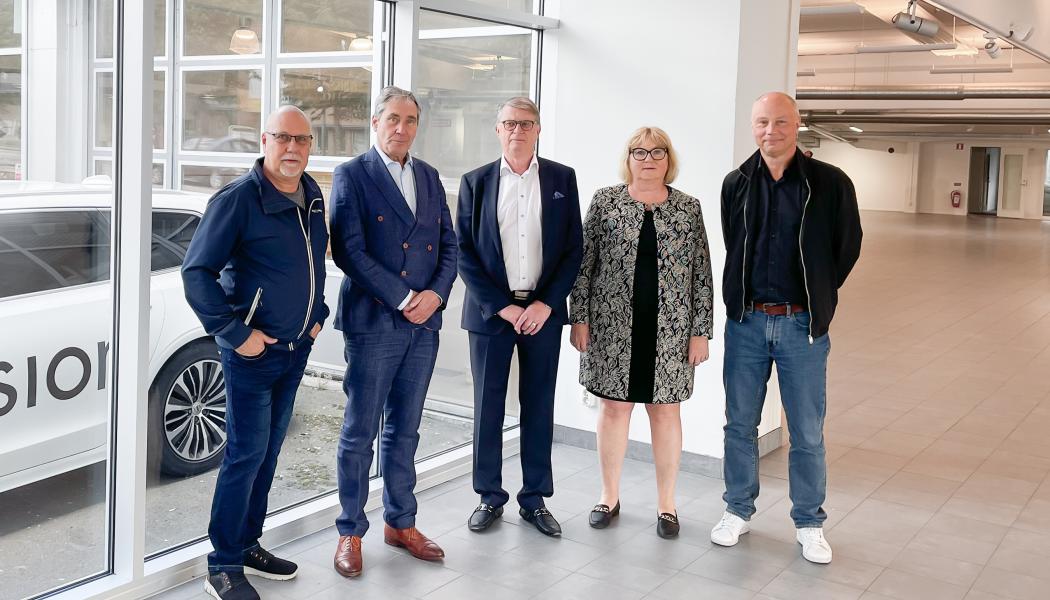 Fr. v. Mats Hansson Projektchef Inission Syd AB, Per-Johan Swartling, ordförande Raklinjen fastighetsbolag, Dick Philipson, Fastighetsägare Raklinjen, Lena Philipson Fastighetsägare Raklinjen, Carl Liden VD Inission Syd AB. Foto: Inission