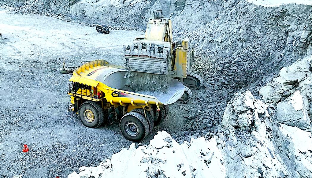 Genom innovativa tekniska lösningar säkerställs att lastbilarnas kapacitet utnyttjas maximalt. Foto: Metso Oyj