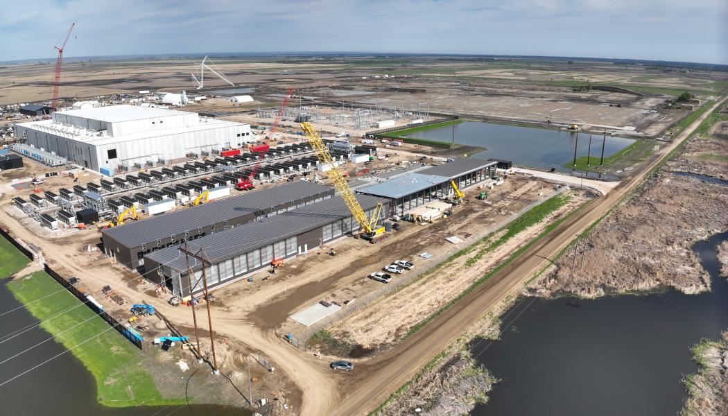 Samarbetet kring elinfrastruktur ger en innovativ lösning på AI:s ökande energibehov i nyetablerat 400 MW-datacenter i North Dakota i USA. Foto: ABB