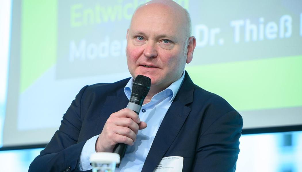 Professor Dr. Achim Truger (Universitetet i Duisburg-Essen, medlem i Tysklands Råd för övergripande ekonomisk utveckling) Foto: Wikipedia Common, kredit: Stephan Röhl vid en fackkonferens 