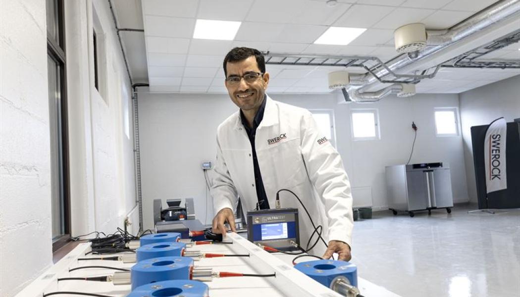 Laboratorieföreståndare Masaab Alhamad. Foto: Henrik Nordell