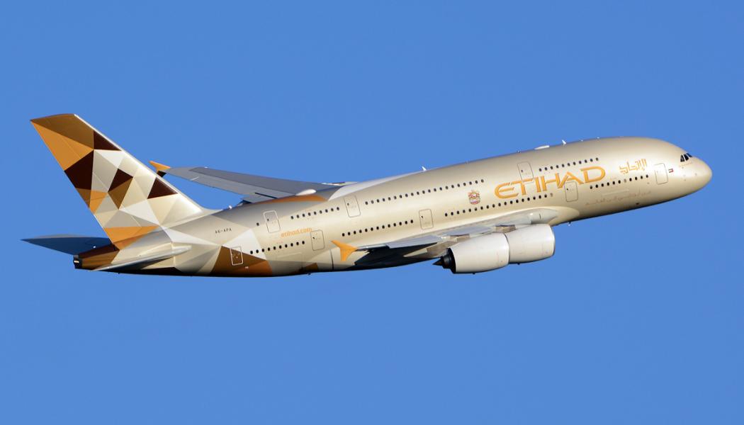 När A380 lanserades var tanken att det skulle ta nästan 1000 passagerare i turistklass. Foto: Richard Vandervord /http://www.airliners.net/photo/Etihad-Airways/Airbus-A380-861/2574151/L/Wikimedia Commons