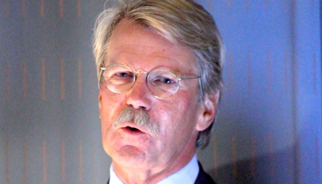 Björn Wahlroos betonar att Finland måste försvara sin massaindustri bättre. Enligt UPM-chefen är massa ett framtida basmaterial, särskilt när plast successivt fasas ut i olika tillämpningar. Foto: Wikipedia Commons Lic, kredit: Motopark