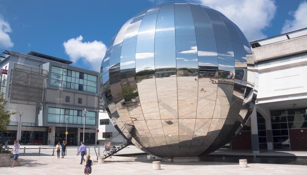 Planerad byggnad av aluminium i staden Bristol. Illustration: Creative Commons Lic, Pixabay. Kredit: Trux