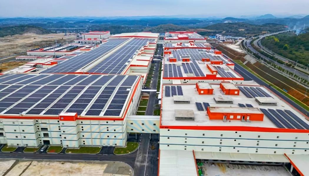 CATL:s batterifabrik i China. Samarbetet mellan Volkswagen och CATL syftar inte bara till att utveckla och producera batterier. Det omfattar även områden som återvinning, batteribytesystem och transparens i leveranskedjan för råvaror. Foto: CATL