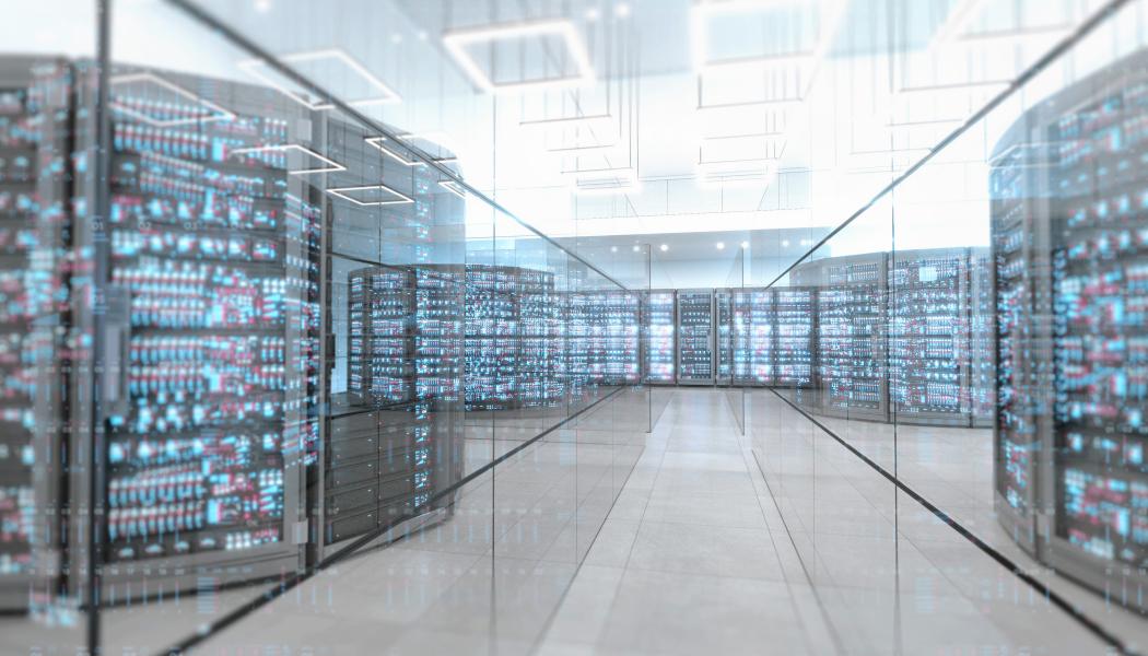 Tillväxten av datacenter bromsas av begränsningar i elförsörjningen och bristande tillgång till förnybar energi, men det är bara  en av minst fem utmaningar datacenterbranschen står inför 2025. Bild: Eaton