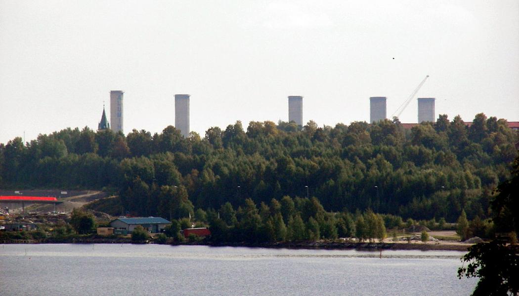 Kubal sett från Tivoliparken i Sundsvall. Foto: Henrik Sendelbach/Wikimedia Commons