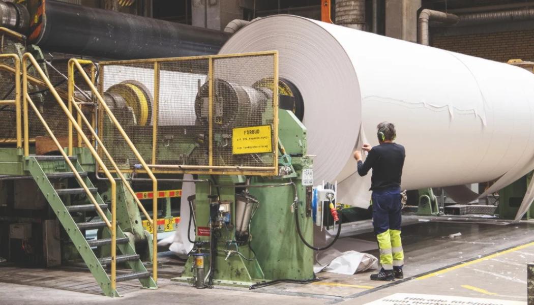Papperstillverkning i Hyltebruk. Foto: Hylte Paper