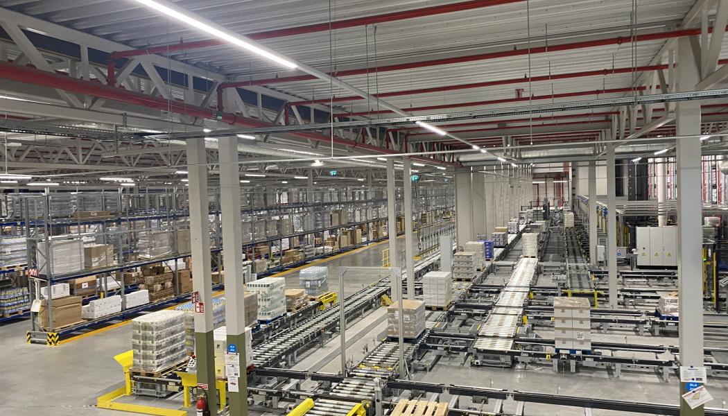 Stipendiet kan användas till tekniska och/eller ekonomiska utbildningar och studier som 