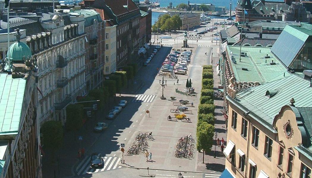 Helsingborg. Ragn-Sells anläggning i Helsingborg kommer att kunna hantera 30 000 ton slamaska per år, vilket motsvarar produktionen av 15 000 ton fosfor i form av kalciumfosfat per år. Foto: Jesper Olsson/Wikimedia Commons
