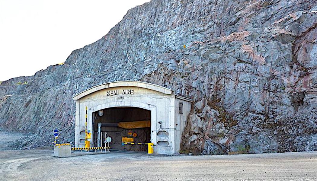 Branden startade i ett transportband ovan jord vid Kemi kromgruva i Elijärvi. Foto: Outokumpu.