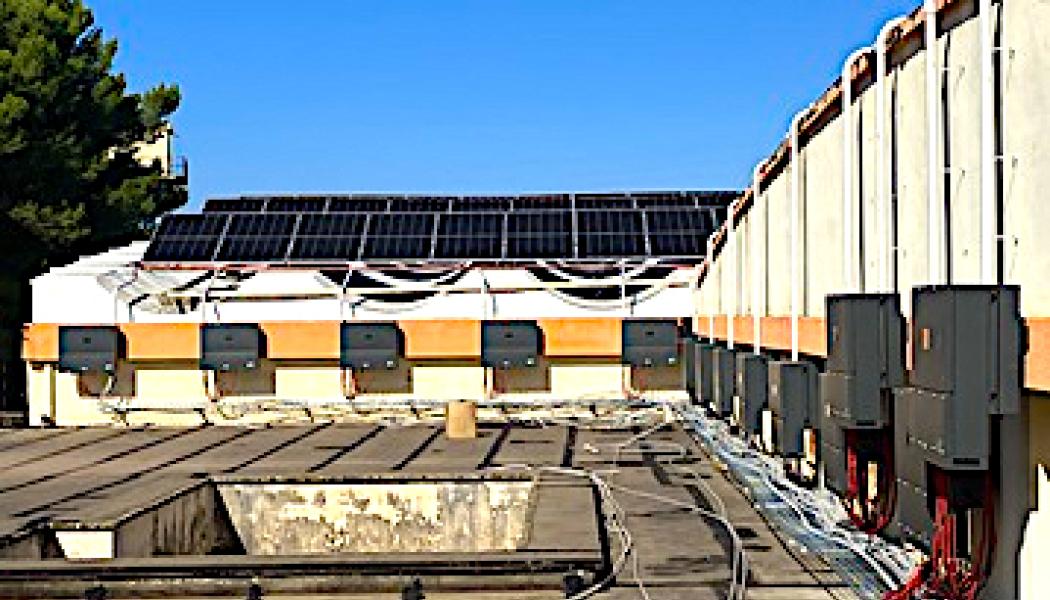 Anläggningen, som beräknas producera cirka 1,41 GWh energi årligen, är fullt integrerad med nätet, vilket innebär att all producerad energi exporteras och säljs. Med denna modell bidrar projektet inte bara till regional energiförsörjning utan även till företagets intäkter. Foto: KOSTAL