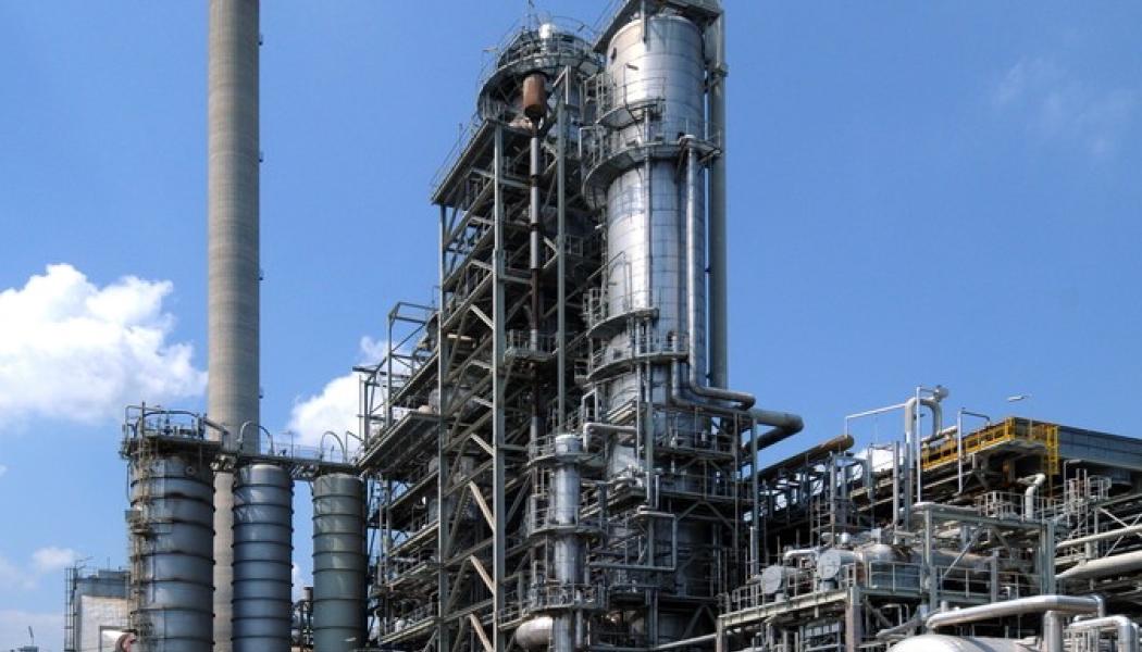 Orlens raffinaderi i Kralupy. ORLEN Unipetrol är ett av de största företagen i Tjeckien sett till omsättning och har över 5 000 anställda. Foto: Orlen Unipetrol Group