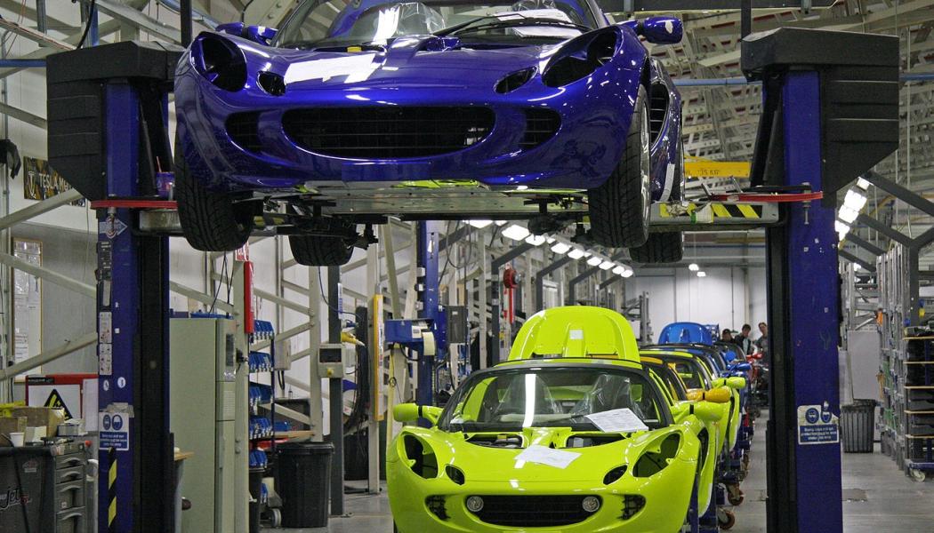 Brittiska biltillverkaren Lotus produktionslinje. Foto: Wikipedia Common, kredit: Lotus