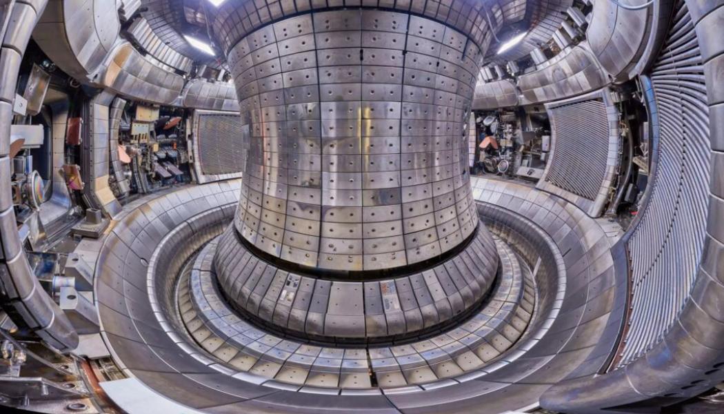 ASDEX-U tokamak vid Max Planck-institutet för Plasmafysik. Foto: Volker Rohde / IPP