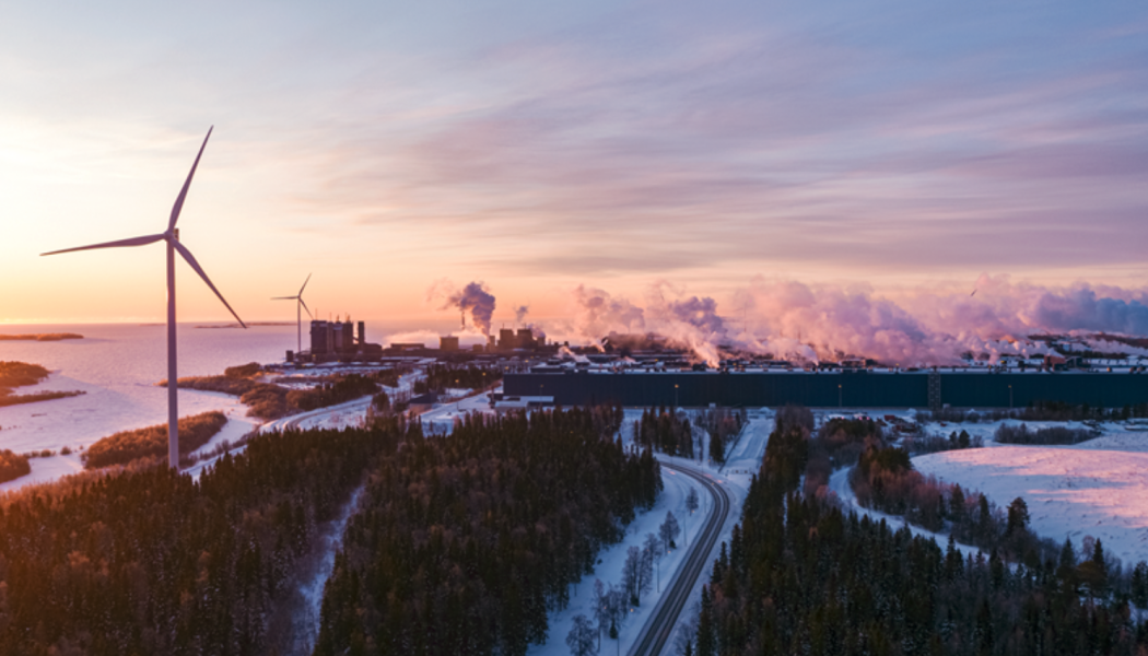 Torneå kommun och Outokumpu har undertecknat ett förhandsavtal om markförsäljning i Torneå, Finland. Foto: Outokumpu

