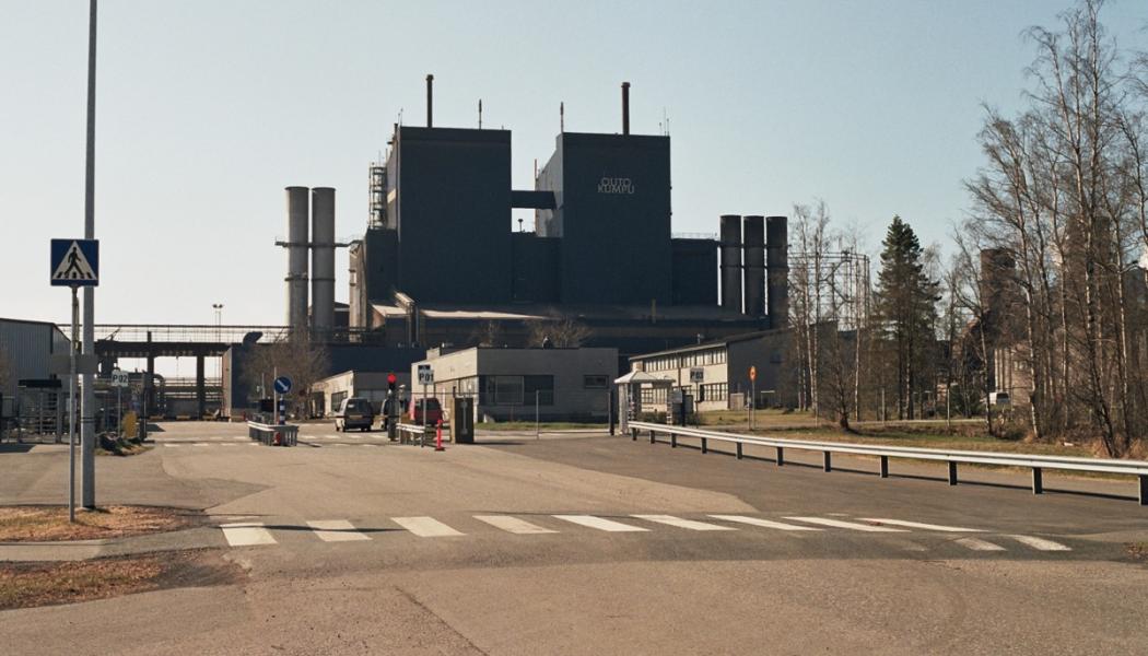 Grindarna till Outokumpus största stålverk som ligger i Torneå i Finland. Foto: Methem (Mikko J. Putkonen)/Wikimedia Commons