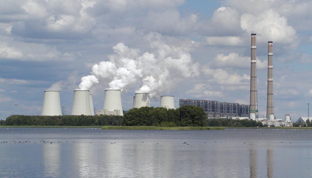 Tyskt kolkraftsverk i Jänschwalde. Foto: Wikipedia Common, kredit: Ra Boe