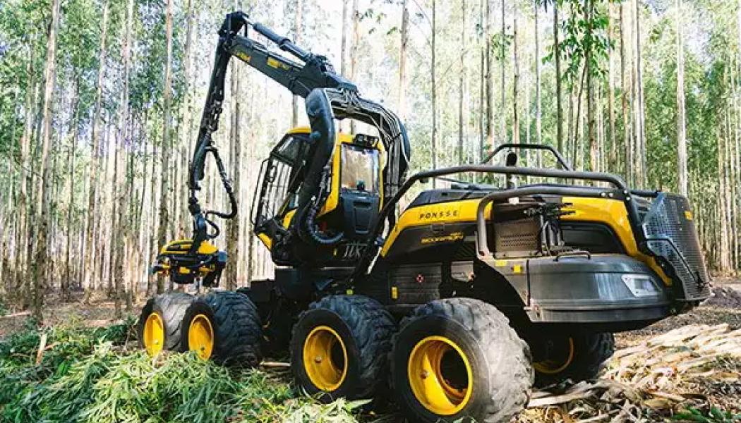 Skogsmaskin tillverkad av Ponsse i arbete. Foto: Ponsse