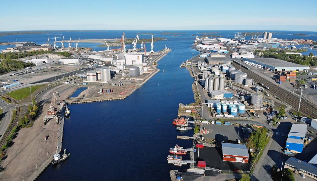 Hamnen i Raumo i västra Finland norr om Åbo. Foto: Creative Commons Lic. Kredit: Kallerna