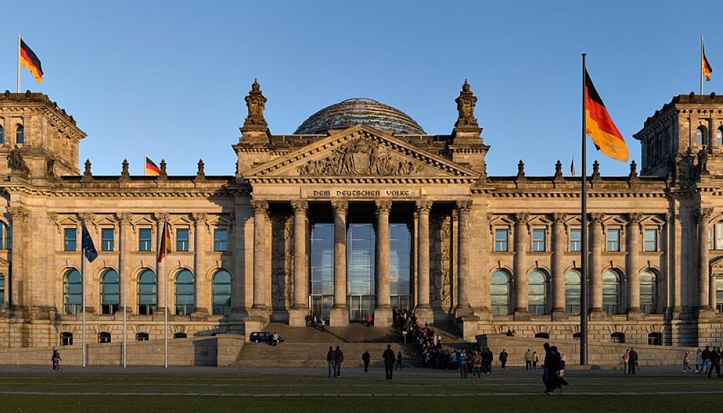 Tyska parlamentet i Berlin. Foto: Wikipedia Common, Kredit: Jürgen Matern 